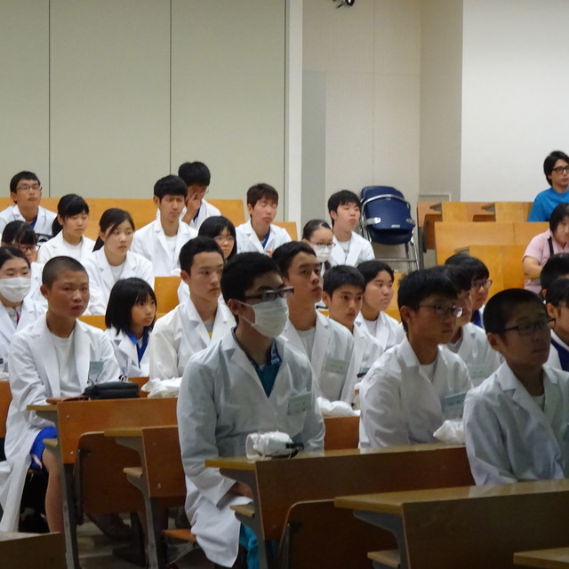 「化学の学校」が開催されました。