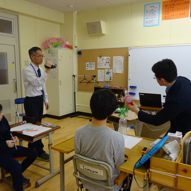 八戸第一養護学校で出前授業を行いました。