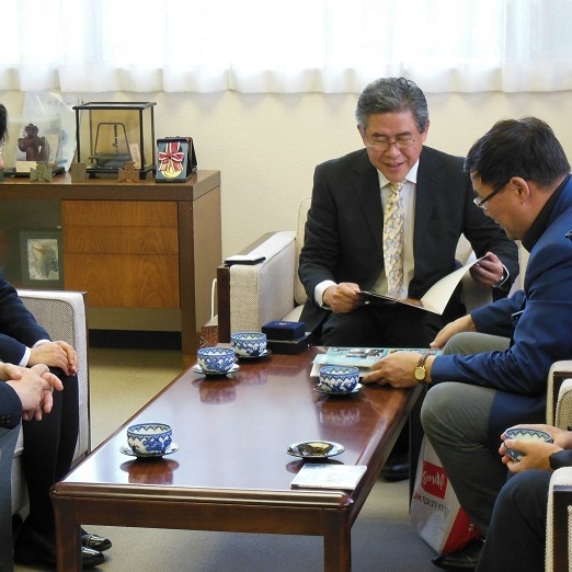 新モンゴル学園理事長が八戸高専を訪問しました（2017.10.13）